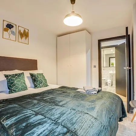 New York Leeds (West Yorkshire)